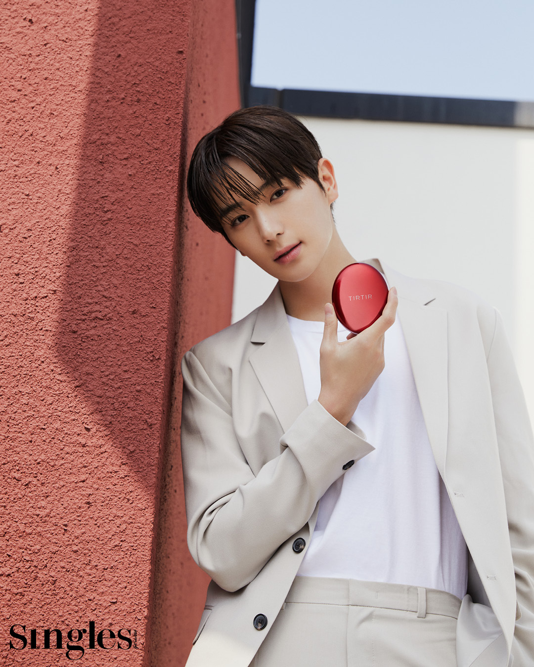 티르티르 현재 싱글즈 화보, 티르티르, 현재, 더보이즈 현재, 이재현, 티르티르 쿠션, 마스크 핏 쿠션, 티르티르 크리스탈 쿠션, 현재 화장품, 현재 쿠션 